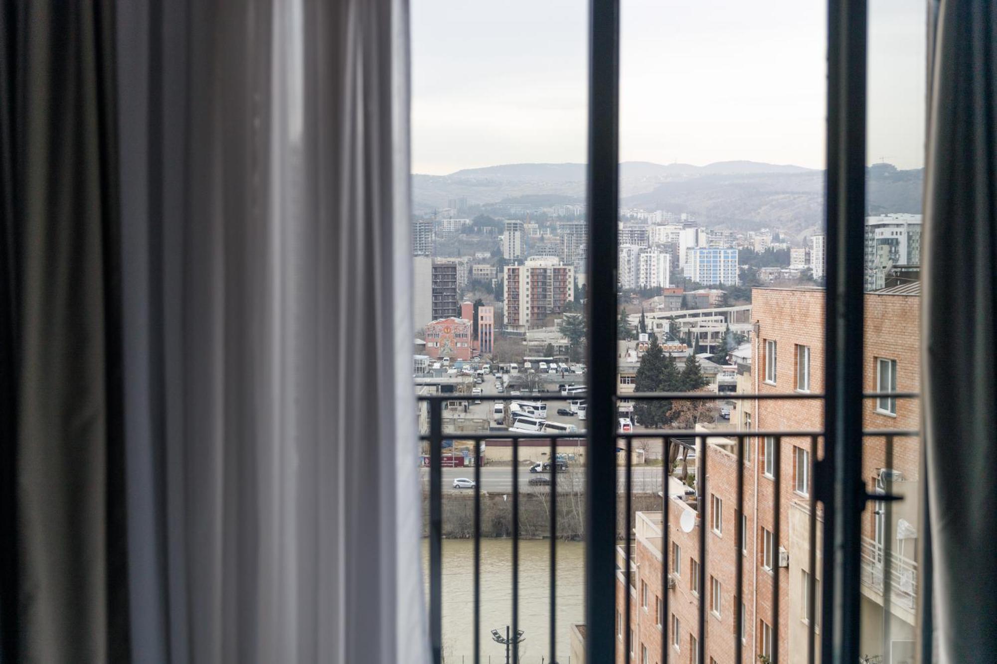 Address Inn Tiflis Exterior foto